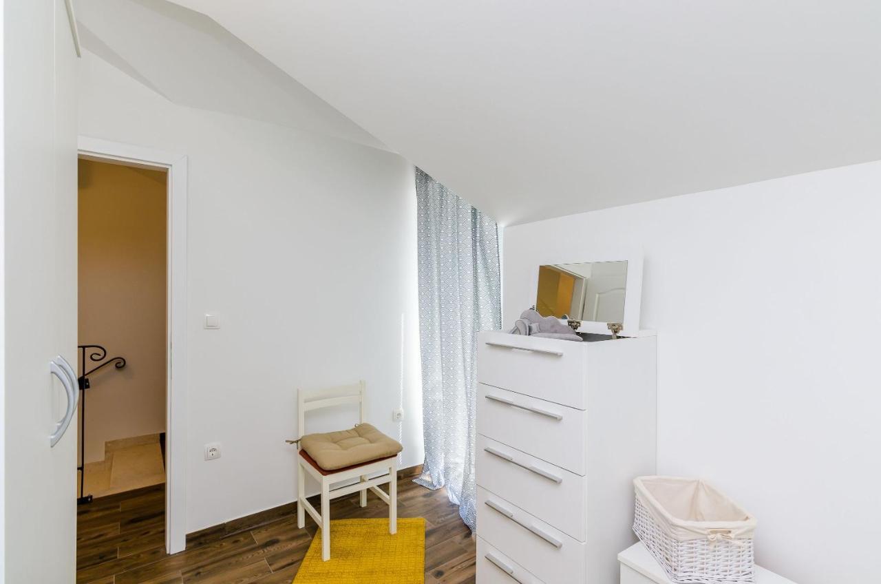 Holiday Home Barbara Ston Εξωτερικό φωτογραφία
